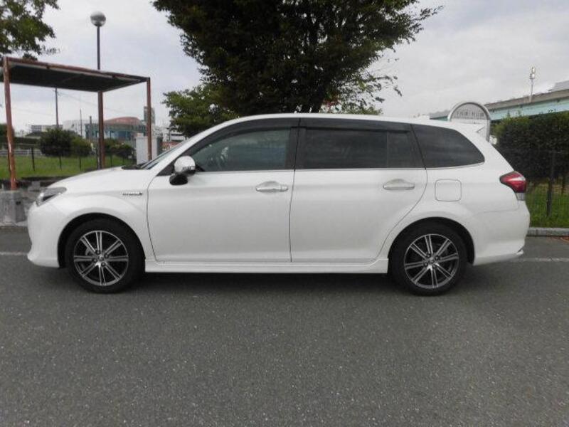 COROLLA FIELDER