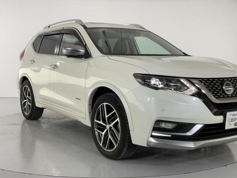 X-TRAIL