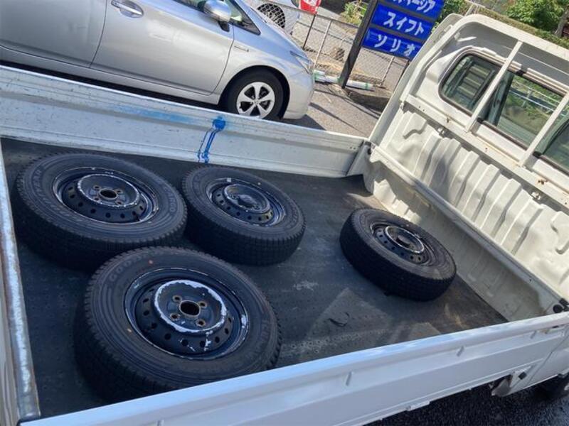 CARRY TRUCK