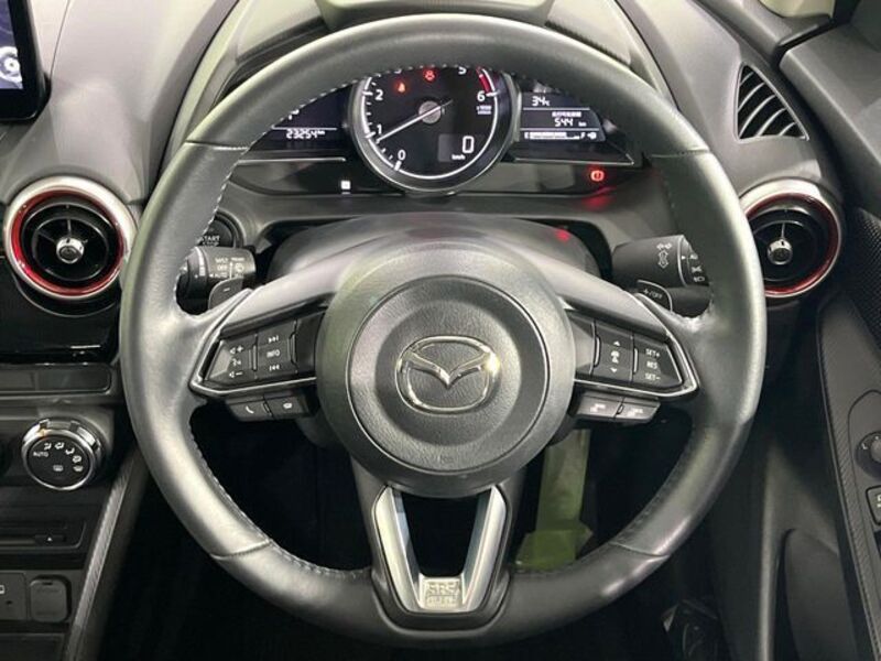 MAZDA2