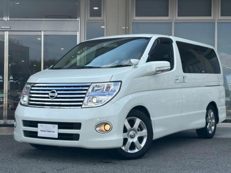 NISSAN ELGRAND