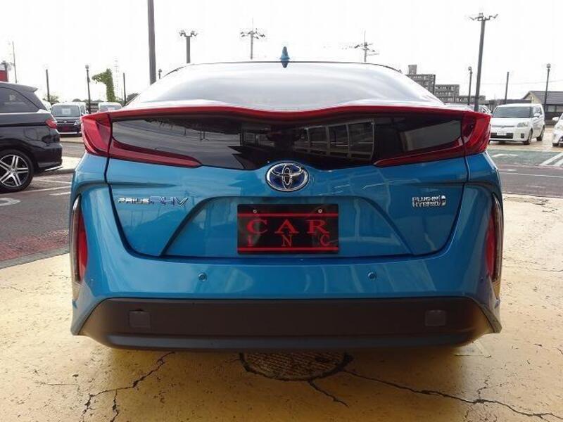 PRIUS PHV