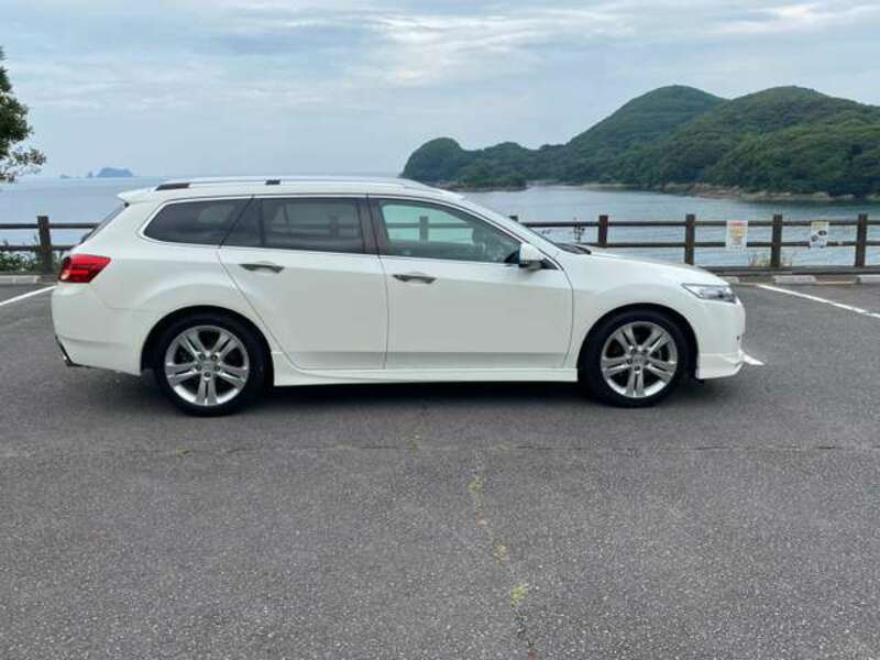 ACCORD TOURER-2