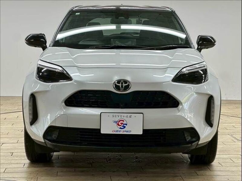 YARIS CROSS