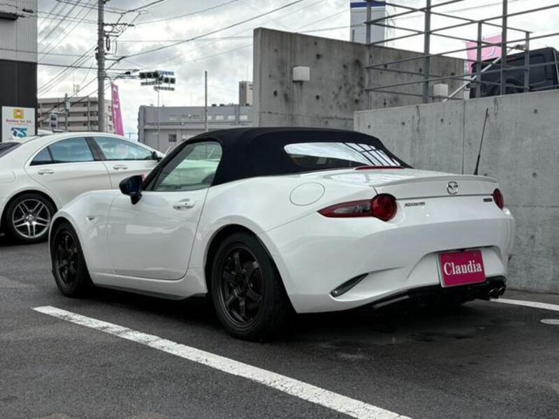 ROADSTER