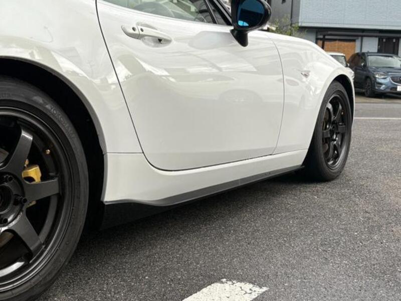 ROADSTER