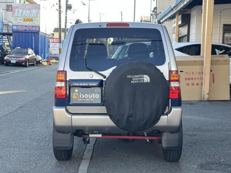 PAJERO MINI