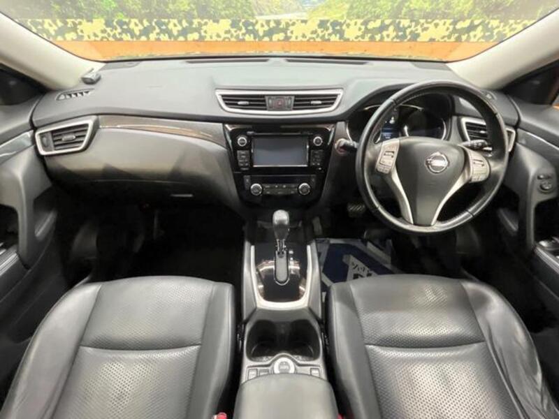 X-TRAIL