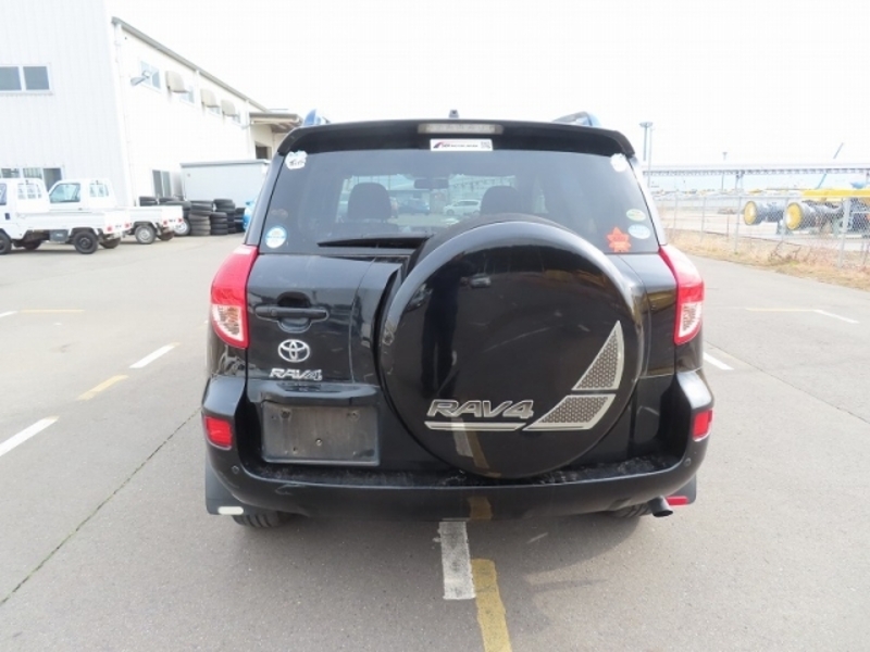 RAV4