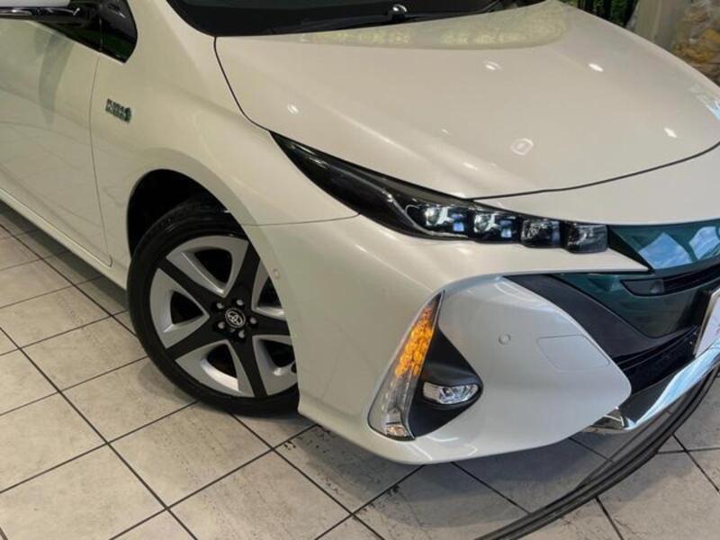 PRIUS PHV