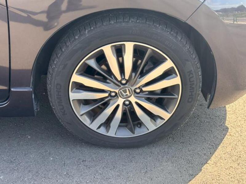 FIT HYBRID