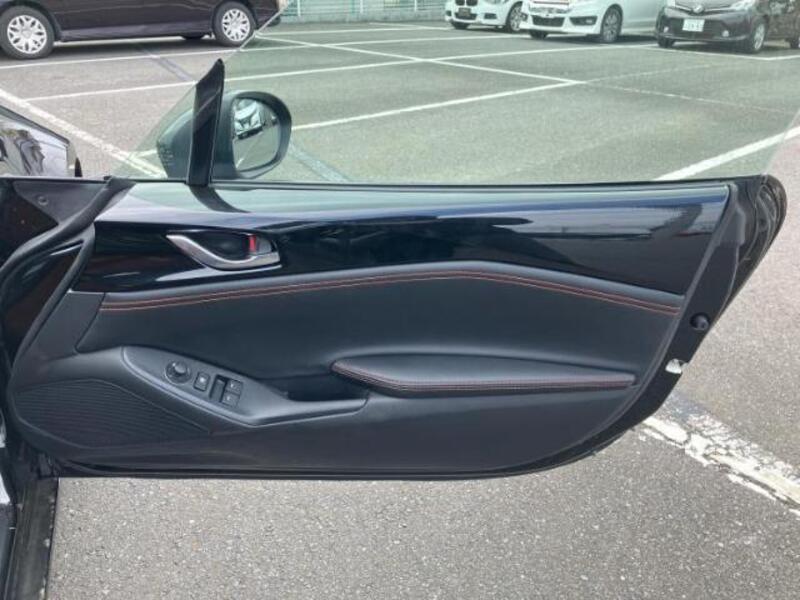 ROADSTER