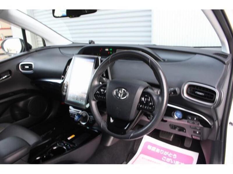 PRIUS PHV