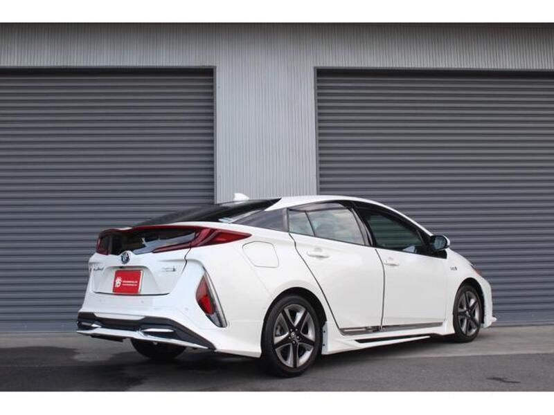 PRIUS PHV