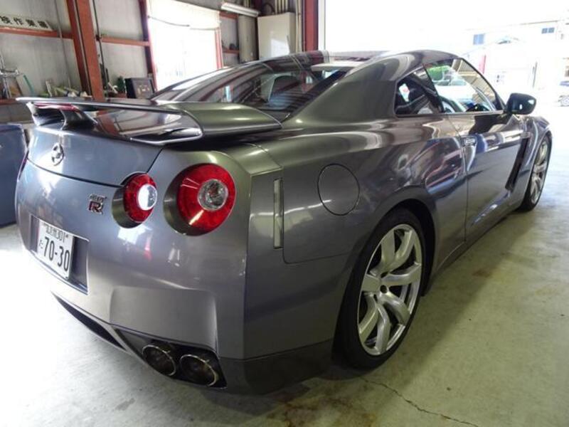 GT-R