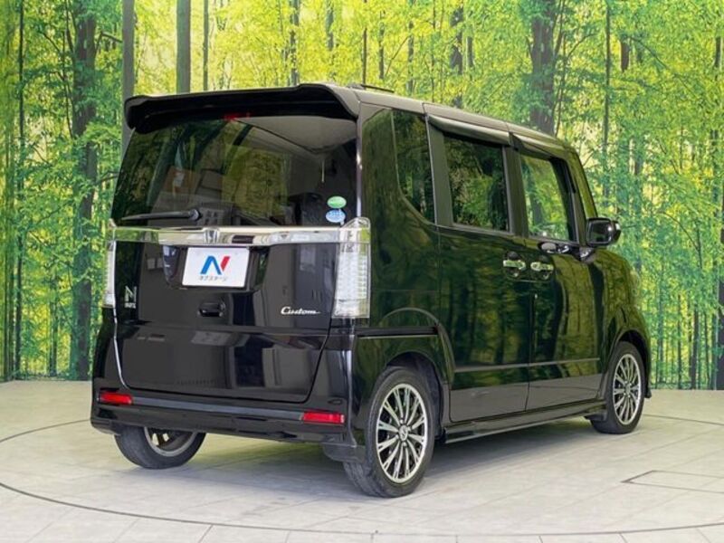 N BOX CUSTOM