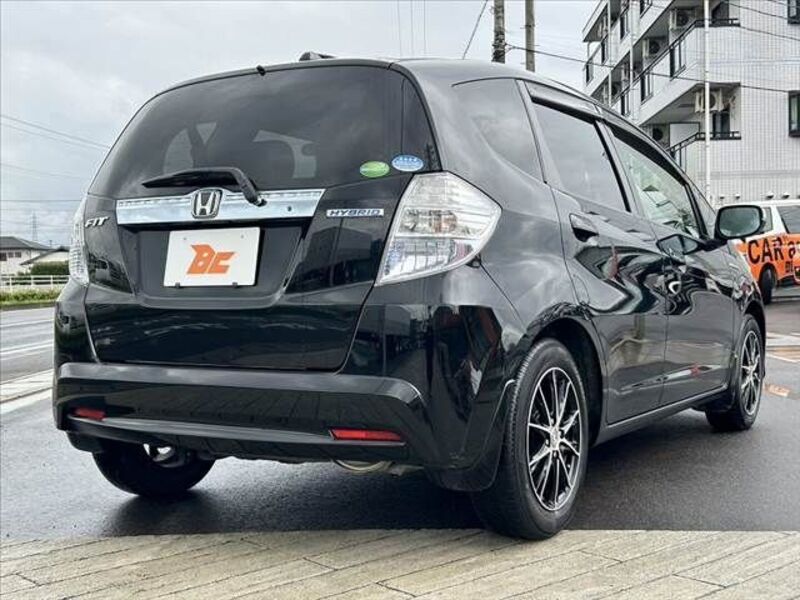 FIT HYBRID