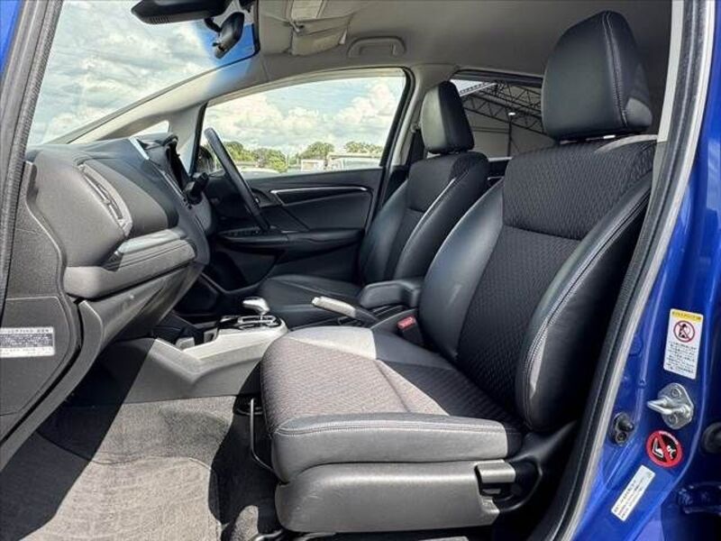 FIT HYBRID