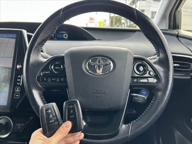 PRIUS PHV