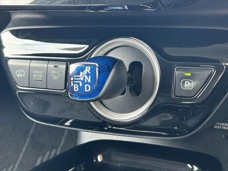 PRIUS PHV