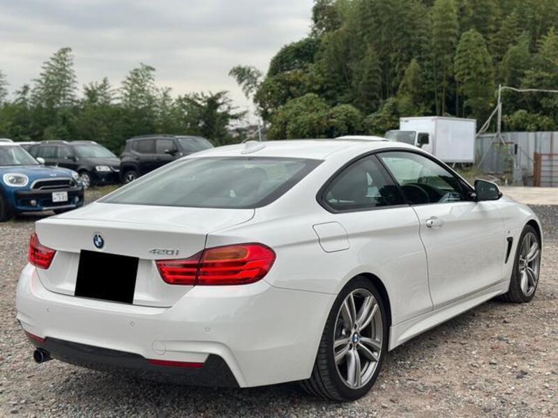 4 SERIES