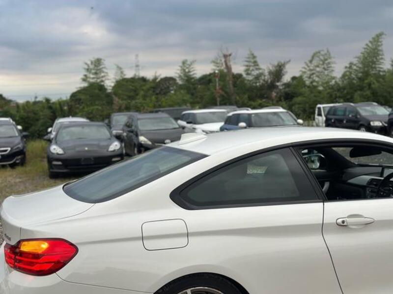 4 SERIES