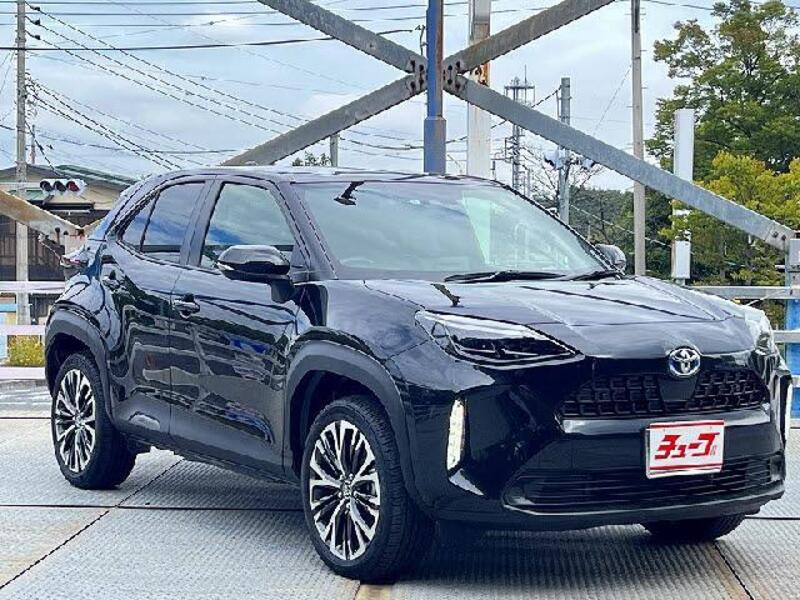 YARIS CROSS