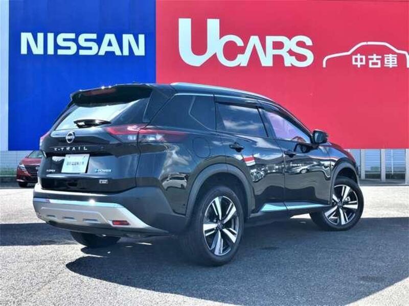 X-TRAIL