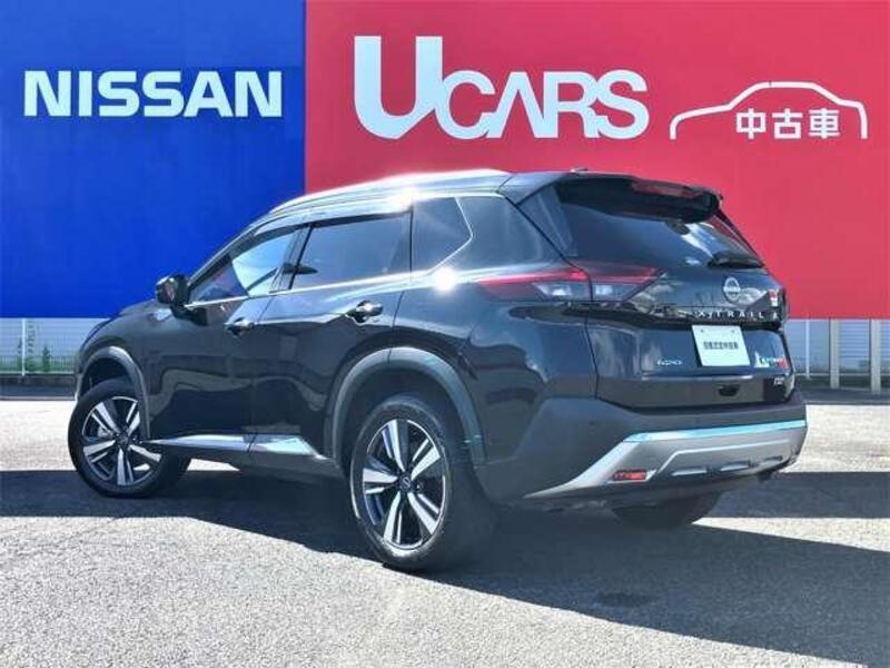 X-TRAIL