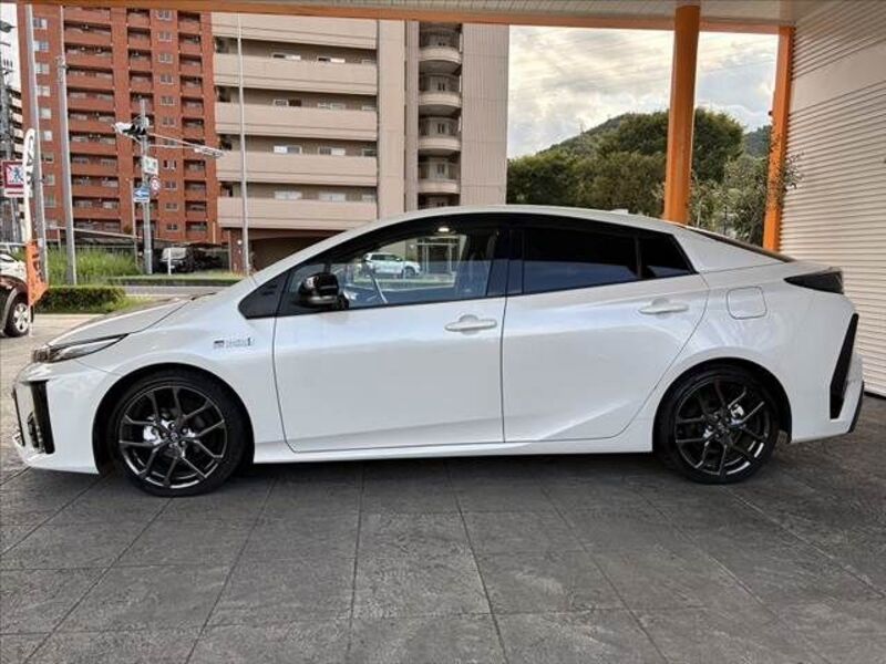 PRIUS PHV