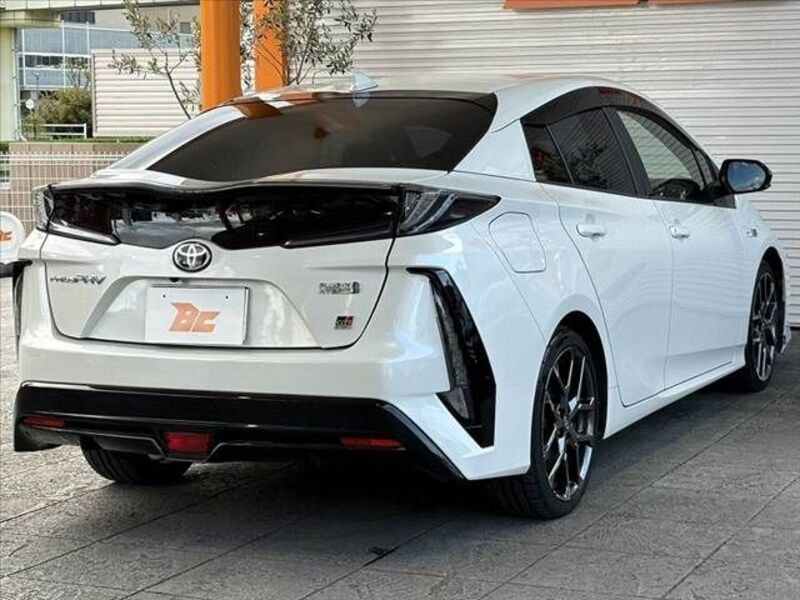 PRIUS PHV