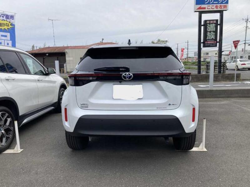 YARIS CROSS