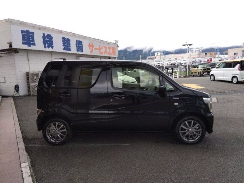 WAGON R