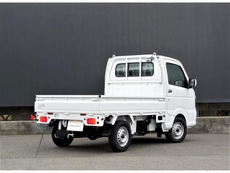 CLIPPER TRUCK