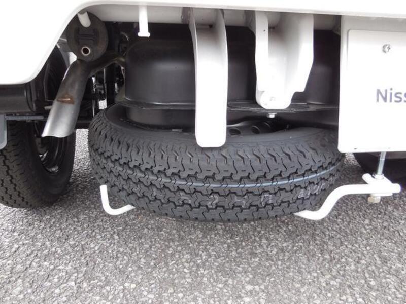 CLIPPER TRUCK