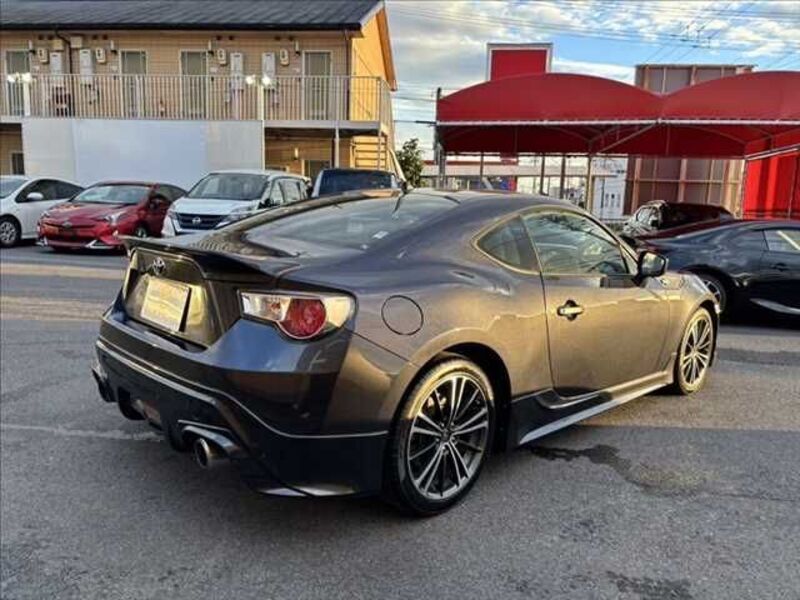 86