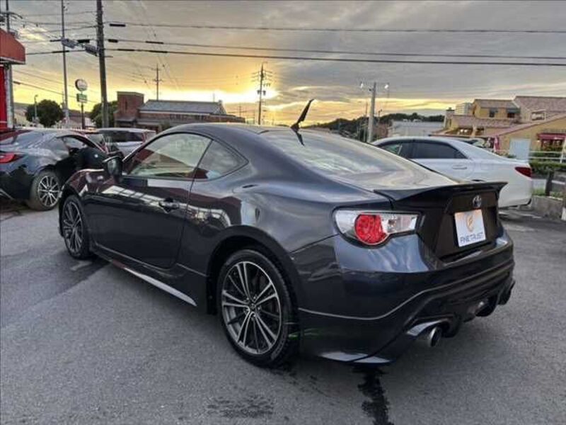 86