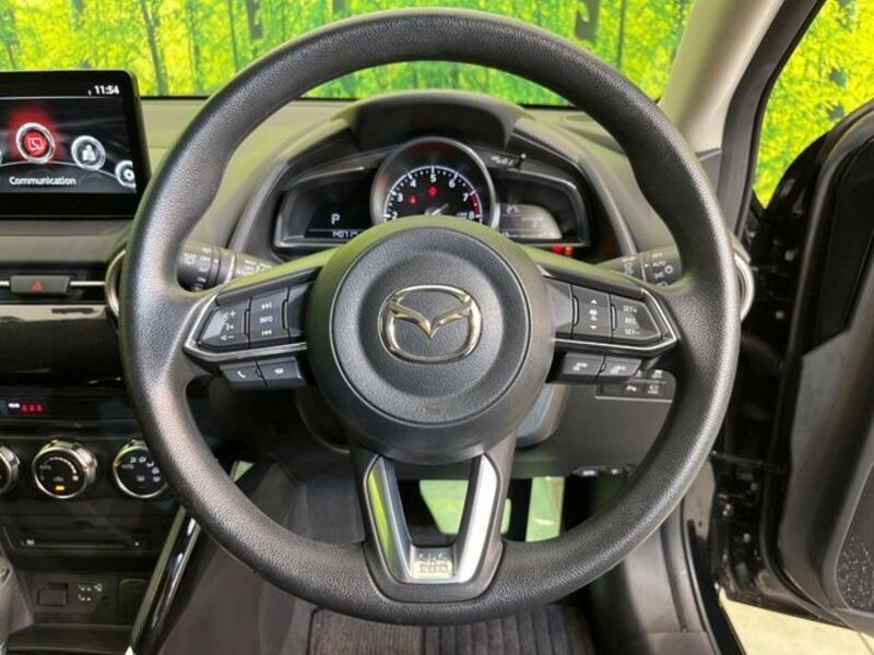 MAZDA2