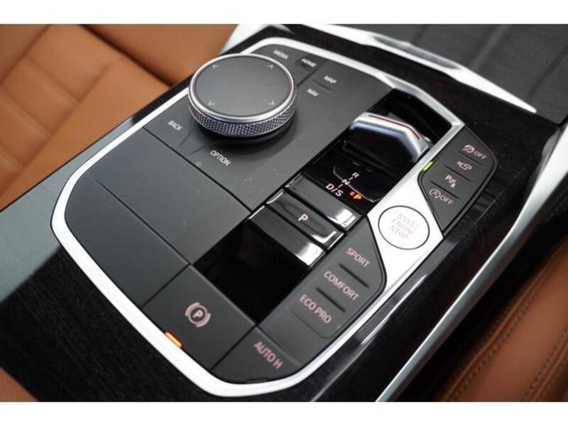 4 SERIES
