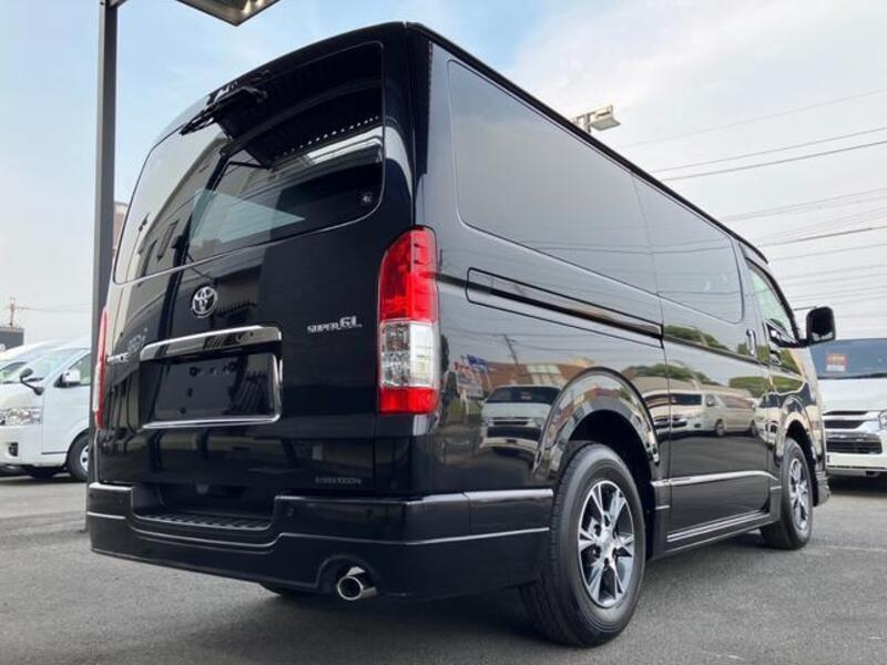 HIACE VAN