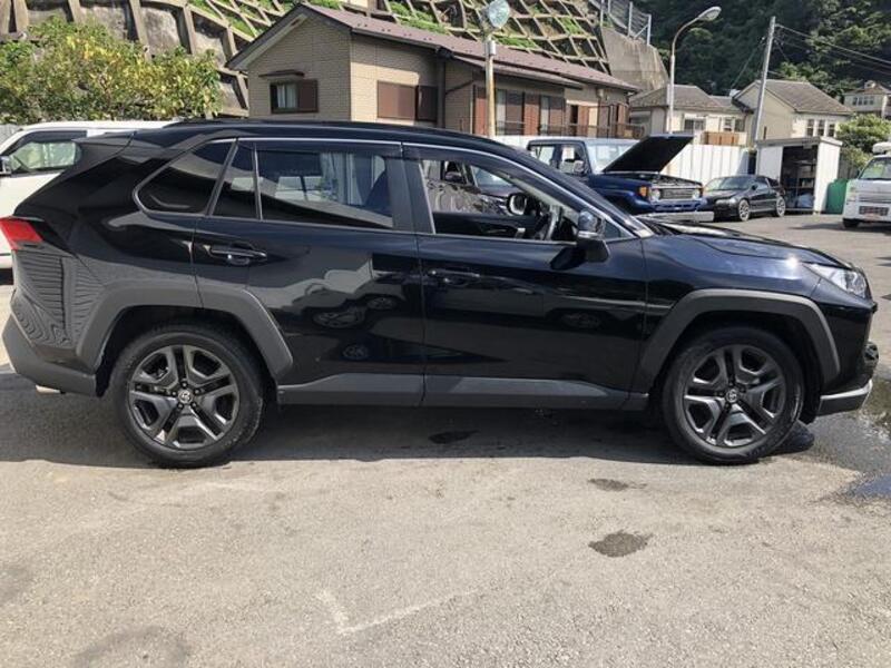 RAV4