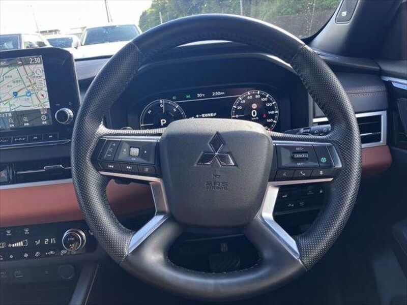 OUTLANDER PHEV