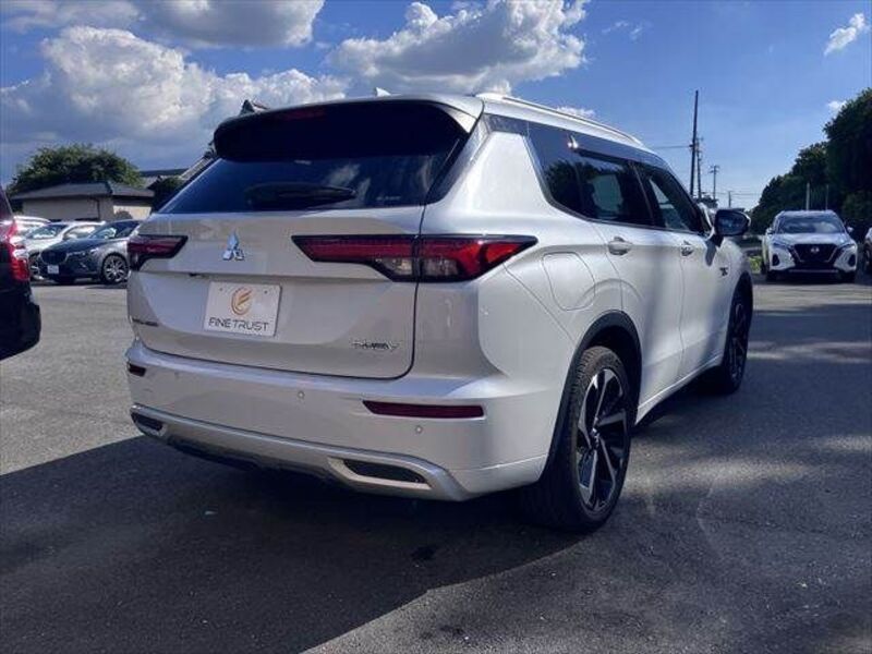OUTLANDER PHEV