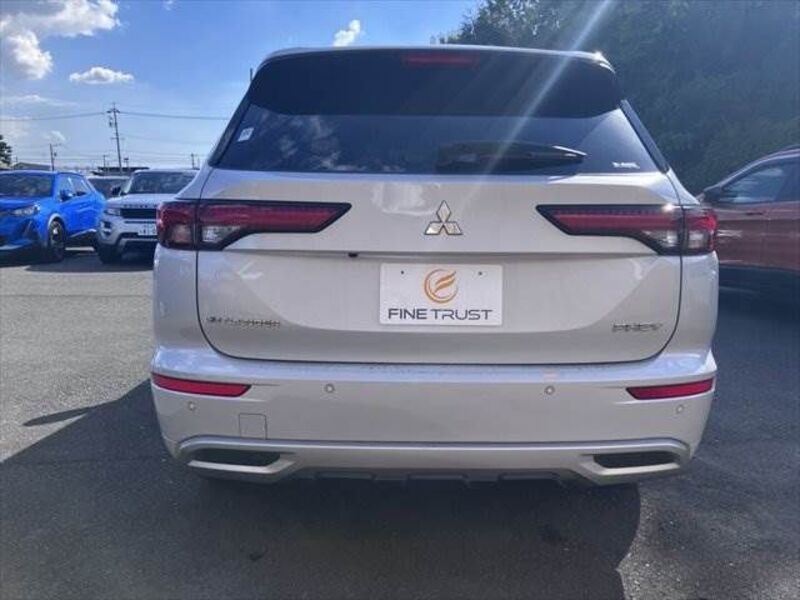 OUTLANDER PHEV