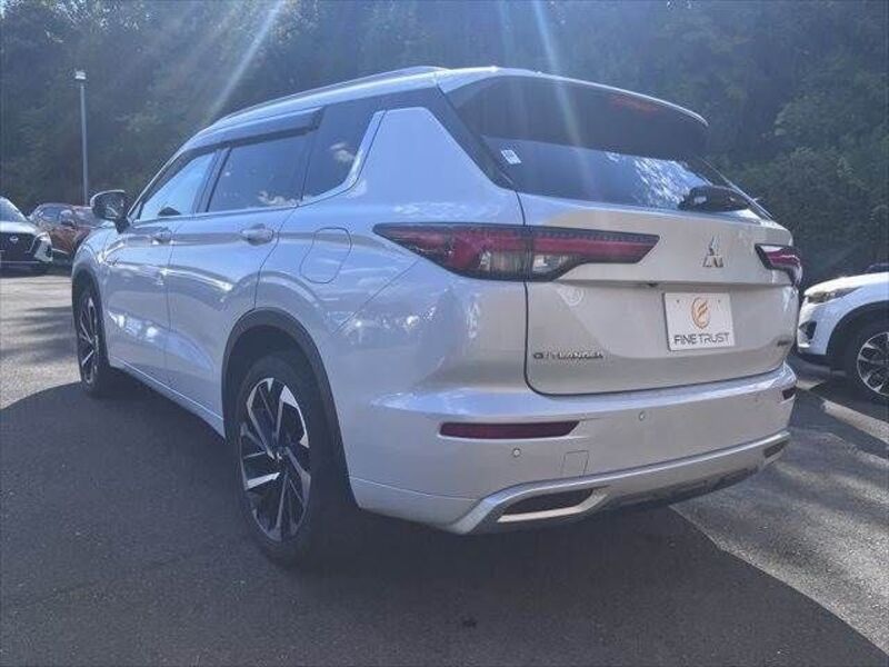 OUTLANDER PHEV