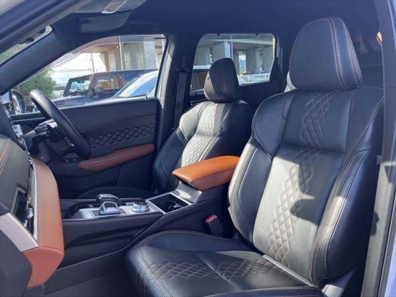 OUTLANDER PHEV