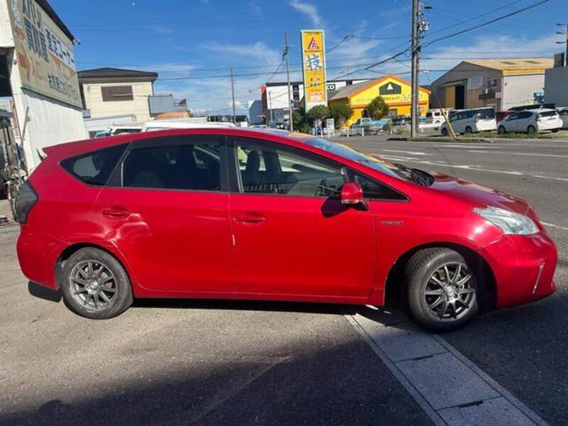 PRIUS ALPHA