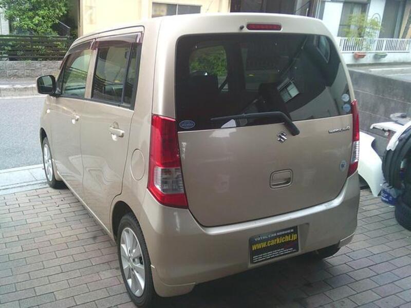 WAGON R