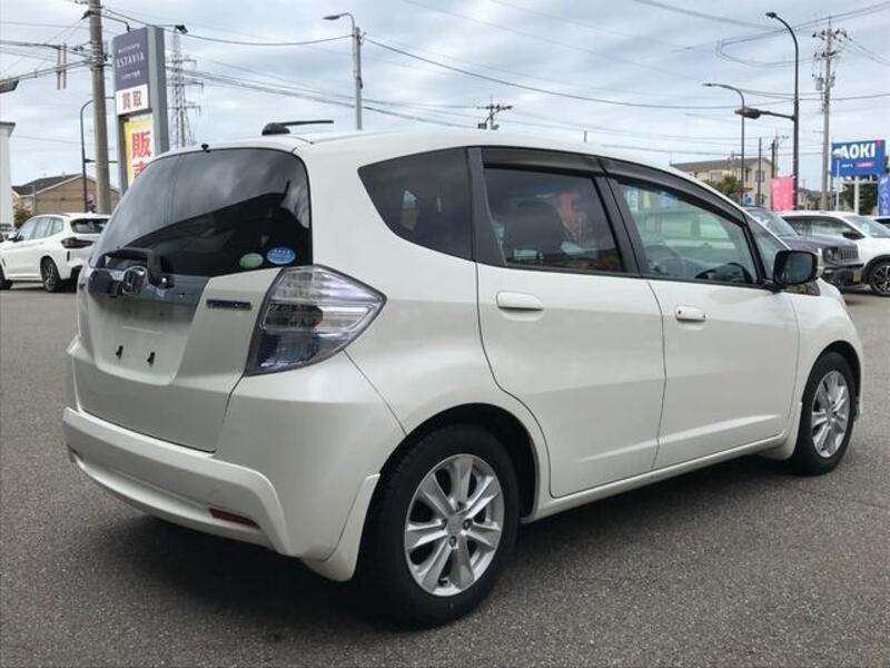 FIT HYBRID