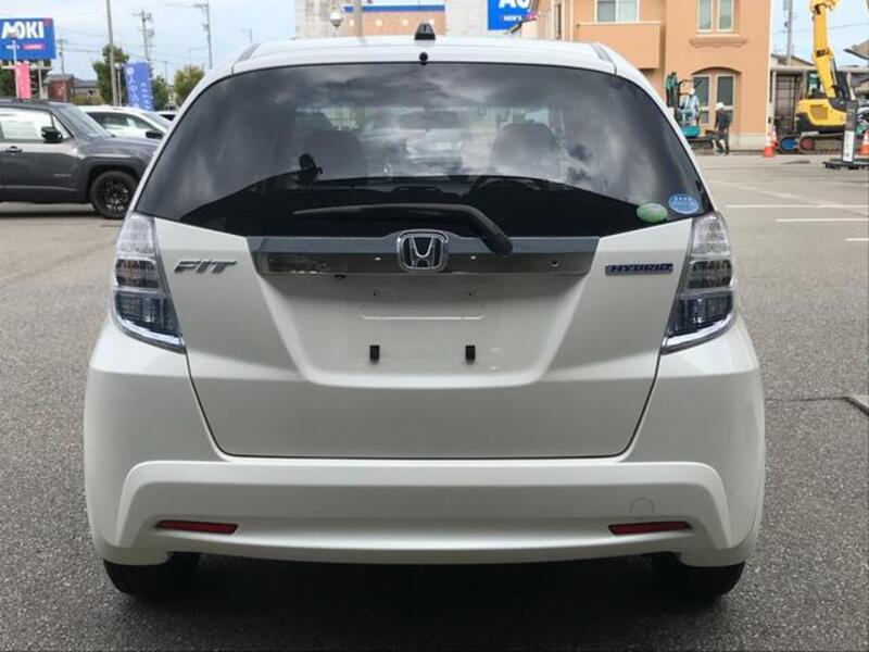FIT HYBRID